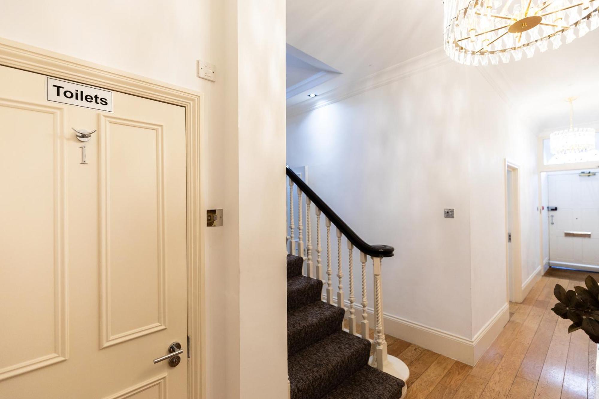 The Chapter - Mayfair Residences Londen Buitenkant foto