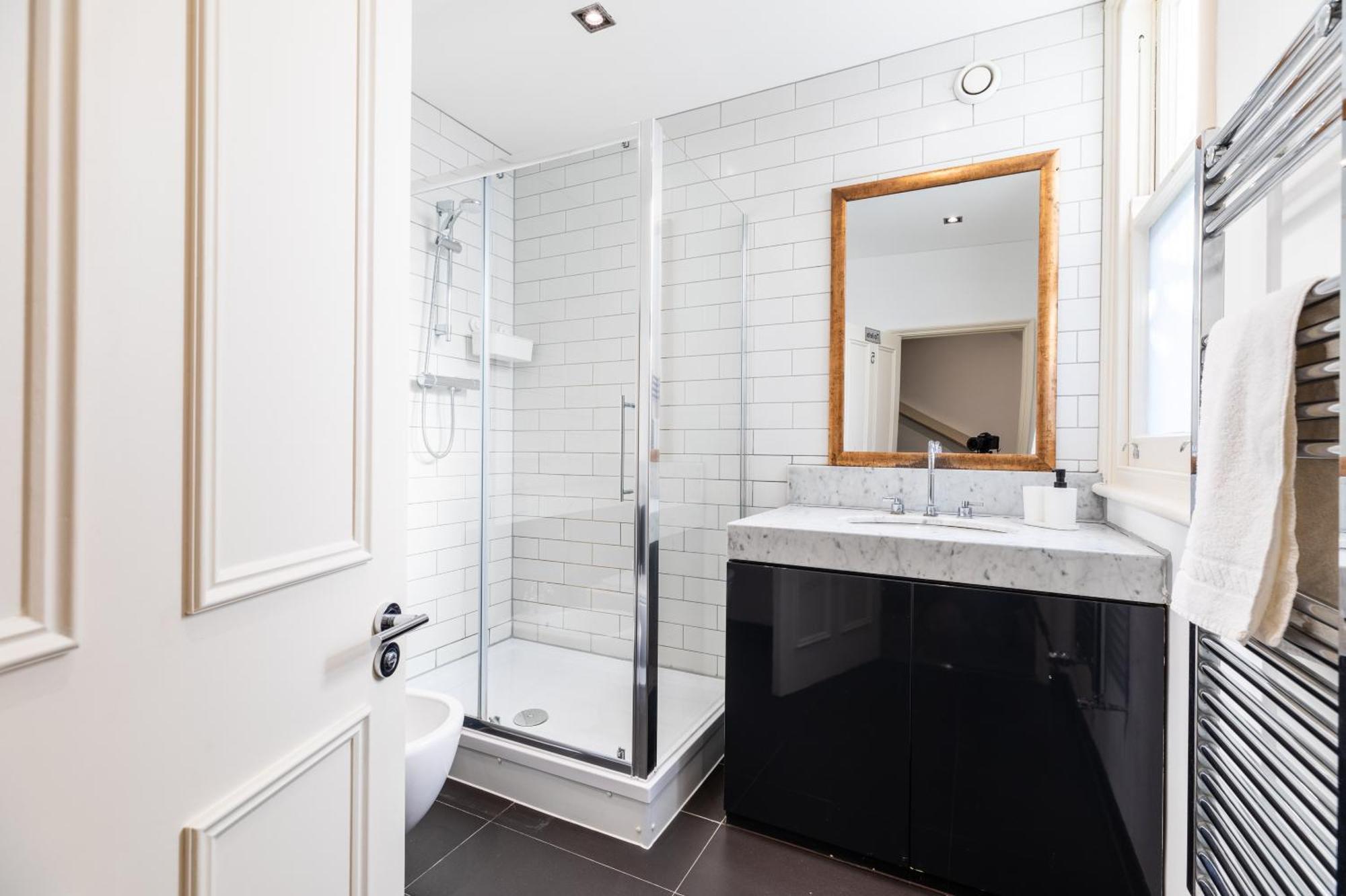 The Chapter - Mayfair Residences Londen Buitenkant foto