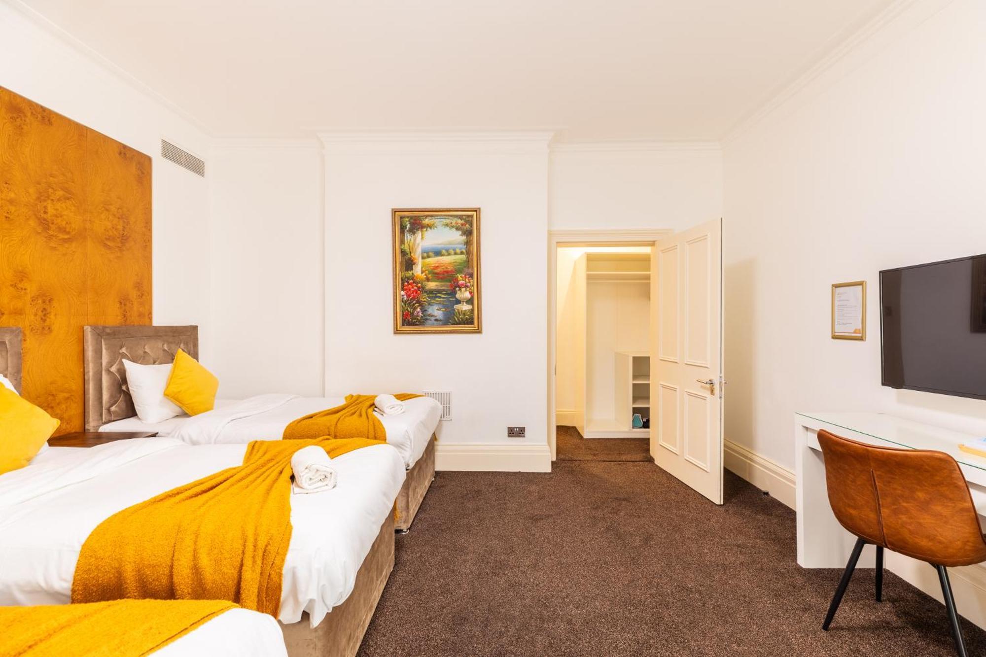 The Chapter - Mayfair Residences Londen Buitenkant foto