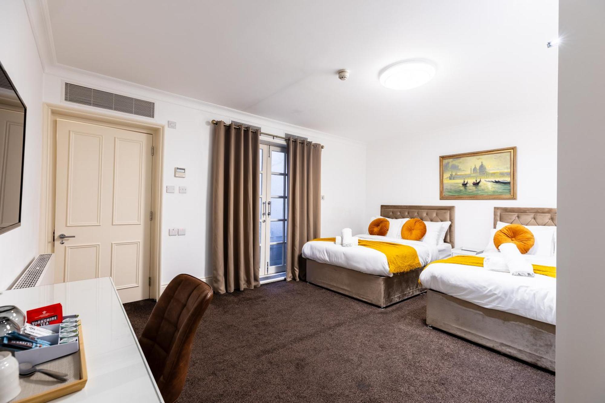 The Chapter - Mayfair Residences Londen Buitenkant foto